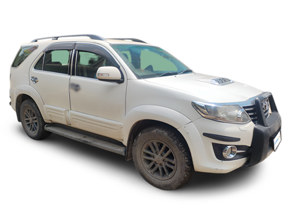 Toyota Fortuner-img